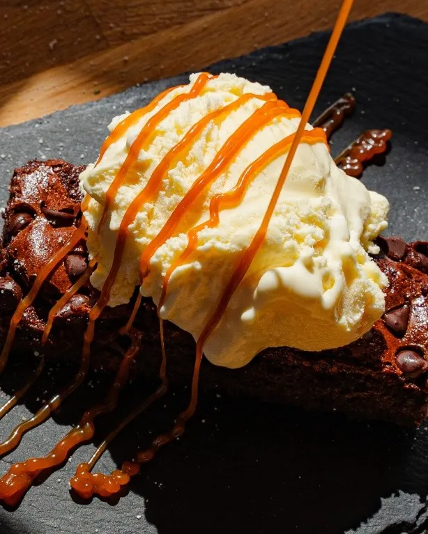 Warm brownie with ice cream